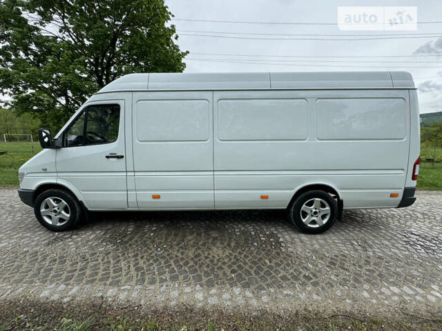 Белый Мерседес Sprinter, объемом двигателя 2.87 л и пробегом 500 тыс. км за 8950 $, фото 4 на Automoto.ua