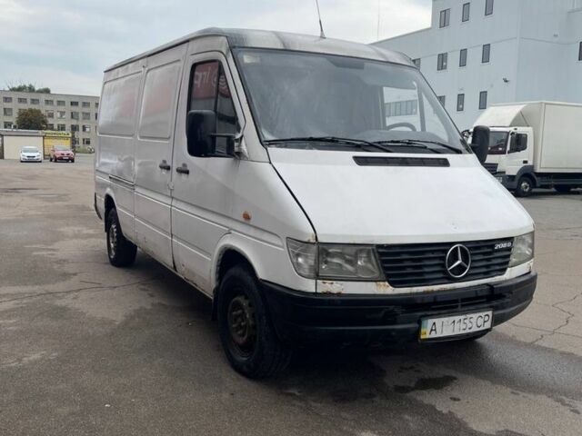 Білий Мерседес Sprinter, об'ємом двигуна 2.3 л та пробігом 300 тис. км за 2900 $, фото 1 на Automoto.ua