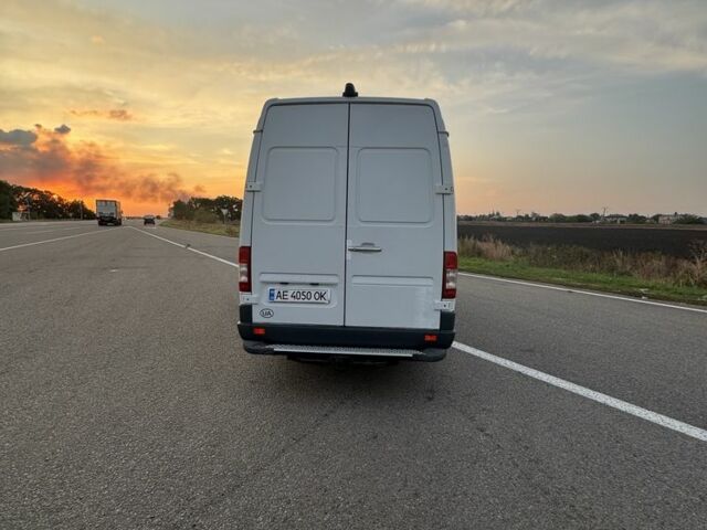 Белый Мерседес Sprinter, объемом двигателя 2.9 л и пробегом 467 тыс. км за 9500 $, фото 6 на Automoto.ua