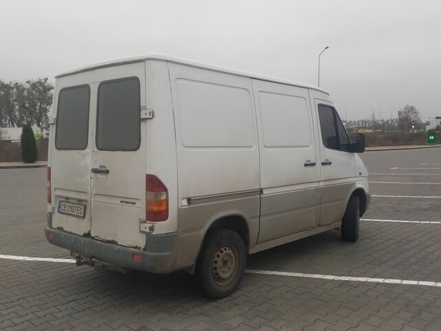 Белый Мерседес Sprinter, объемом двигателя 2.3 л и пробегом 433 тыс. км за 2000 $, фото 4 на Automoto.ua