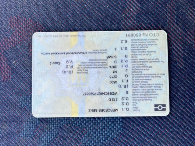 Белый Мерседес Sprinter, объемом двигателя 2.9 л и пробегом 100 тыс. км за 1500 $, фото 1 на Automoto.ua