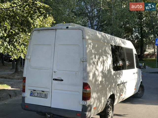 Белый Мерседес Sprinter, объемом двигателя 2.87 л и пробегом 350 тыс. км за 6000 $, фото 4 на Automoto.ua