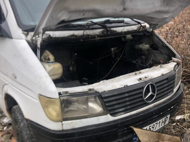 Белый Мерседес Sprinter, объемом двигателя 0 л и пробегом 700 тыс. км за 2750 $, фото 2 на Automoto.ua