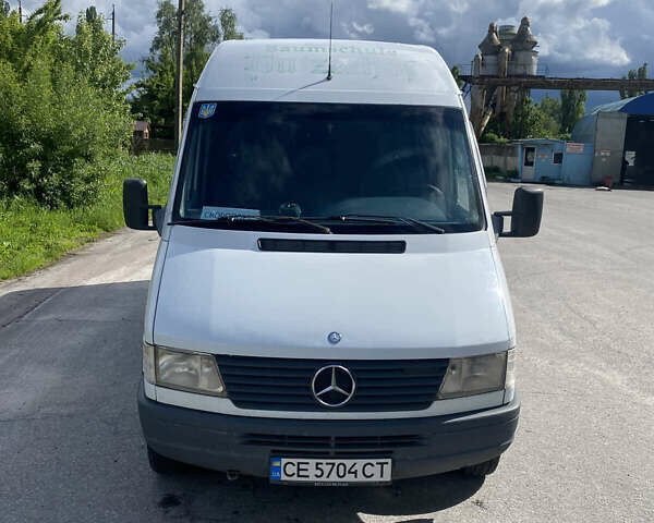 Белый Мерседес Sprinter, объемом двигателя 2.87 л и пробегом 750 тыс. км за 11500 $, фото 7 на Automoto.ua