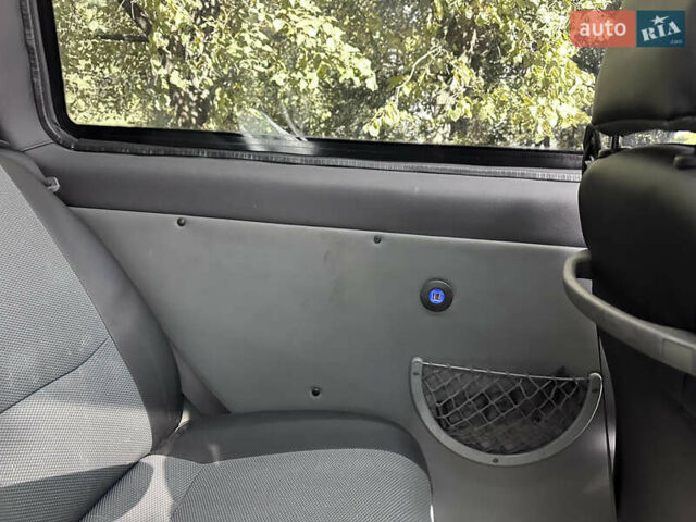 Белый Мерседес Sprinter, объемом двигателя 2.87 л и пробегом 350 тыс. км за 6000 $, фото 11 на Automoto.ua