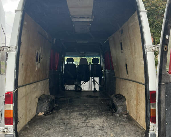 Белый Мерседес Sprinter, объемом двигателя 2.9 л и пробегом 600 тыс. км за 6300 $, фото 4 на Automoto.ua