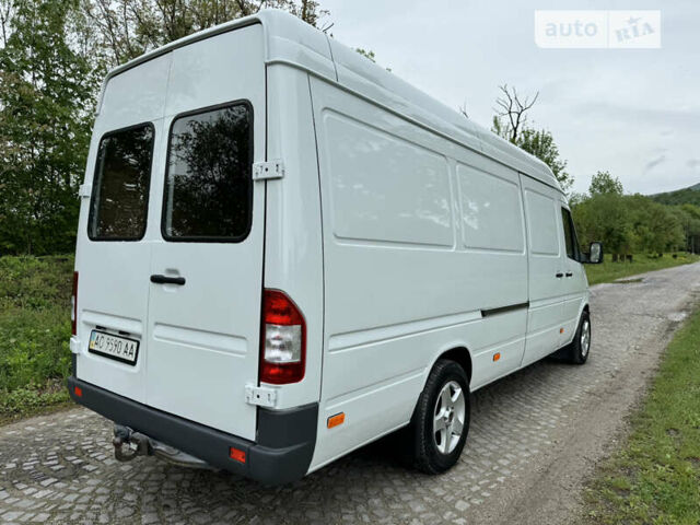 Белый Мерседес Sprinter, объемом двигателя 2.87 л и пробегом 500 тыс. км за 8950 $, фото 2 на Automoto.ua