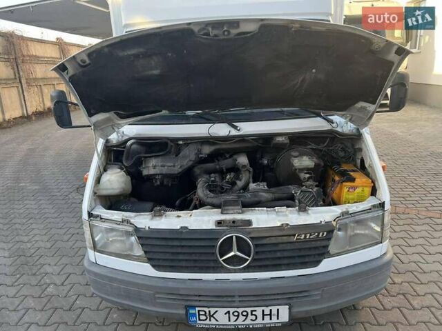 Белый Мерседес Sprinter, объемом двигателя 2.87 л и пробегом 343 тыс. км за 15000 $, фото 7 на Automoto.ua
