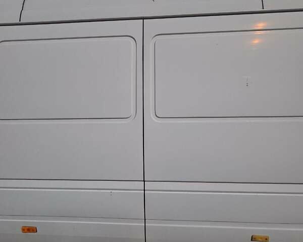 Белый Мерседес Sprinter, объемом двигателя 2.87 л и пробегом 1000 тыс. км за 7800 $, фото 10 на Automoto.ua