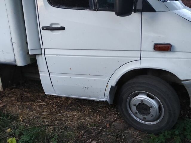 Білий Мерседес Sprinter, об'ємом двигуна 2.9 л та пробігом 987 тис. км за 5000 $, фото 2 на Automoto.ua
