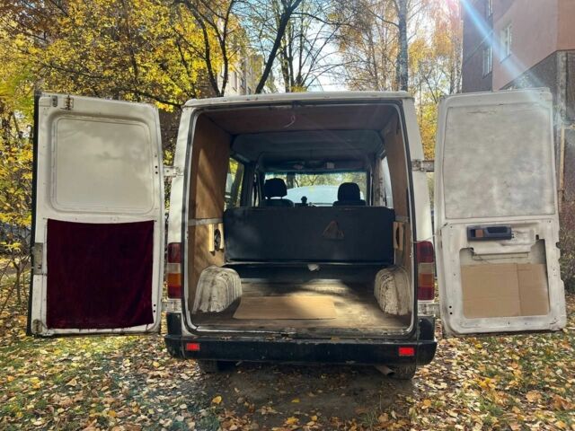 Мерседес Sprinter 1997 у Чернігові на Automoto.ua Білий Мерседес Sprinter, об'ємом двигуна 2.3 л та пробігом 50 тис. км за 4276 $, фото 3 на Automoto.ua