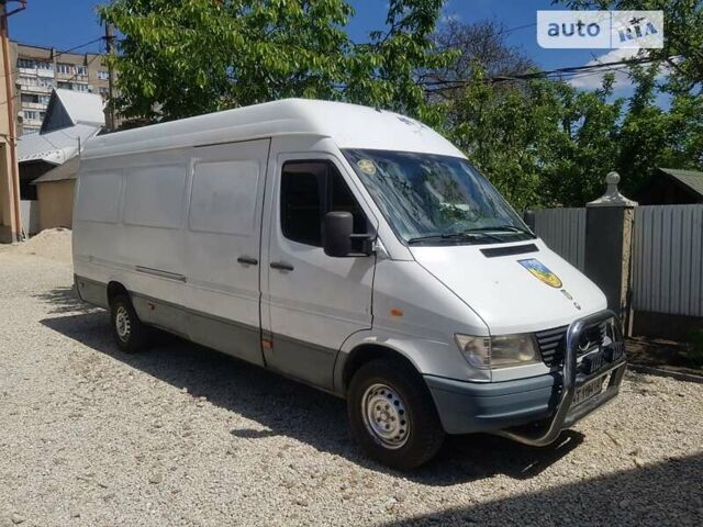 Білий Мерседес Sprinter, об'ємом двигуна 2.2 л та пробігом 350 тис. км за 7500 $, фото 1 на Automoto.ua