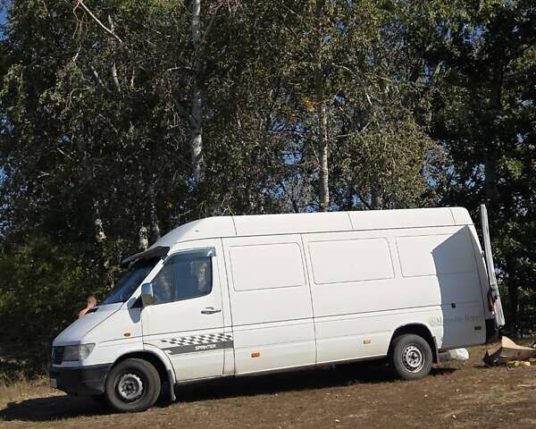 Белый Мерседес Sprinter, объемом двигателя 2.87 л и пробегом 1000 тыс. км за 7800 $, фото 11 на Automoto.ua
