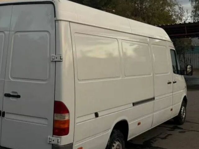Білий Мерседес Sprinter, об'ємом двигуна 2.8 л та пробігом 345 тис. км за 3200 $, фото 2 на Automoto.ua