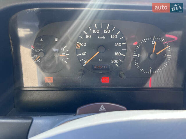 Білий Мерседес Sprinter, об'ємом двигуна 2.9 л та пробігом 400 тис. км за 4200 $, фото 3 на Automoto.ua