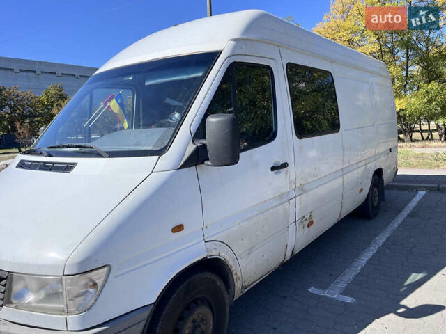 Білий Мерседес Sprinter, об'ємом двигуна 2.9 л та пробігом 400 тис. км за 4200 $, фото 2 на Automoto.ua