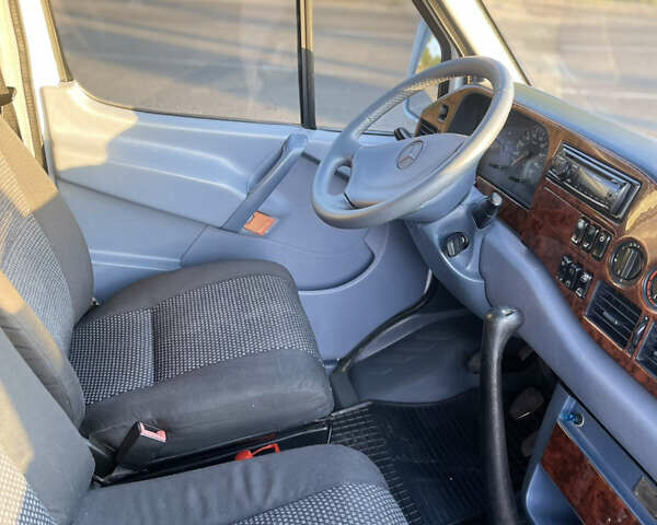 Білий Мерседес Sprinter, об'ємом двигуна 2.9 л та пробігом 520 тис. км за 8800 $, фото 15 на Automoto.ua