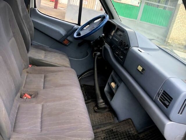 Белый Мерседес Sprinter, объемом двигателя 2.3 л и пробегом 258 тыс. км за 3499 $, фото 8 на Automoto.ua