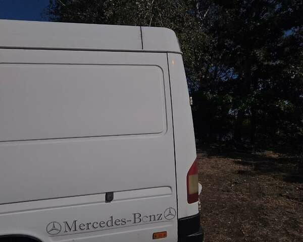 Белый Мерседес Sprinter, объемом двигателя 2.87 л и пробегом 1000 тыс. км за 7800 $, фото 5 на Automoto.ua
