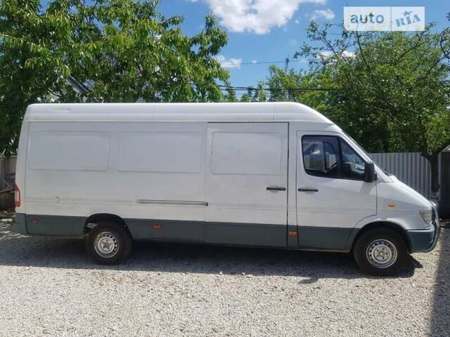 Білий Мерседес Sprinter, об'ємом двигуна 2.2 л та пробігом 350 тис. км за 7500 $, фото 4 на Automoto.ua