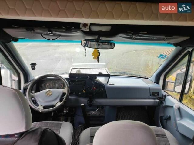 Белый Мерседес Sprinter, объемом двигателя 2.87 л и пробегом 500 тыс. км за 7558 $, фото 3 на Automoto.ua