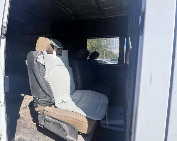 Білий Мерседес Sprinter, об'ємом двигуна 2.9 л та пробігом 400 тис. км за 4200 $, фото 11 на Automoto.ua
