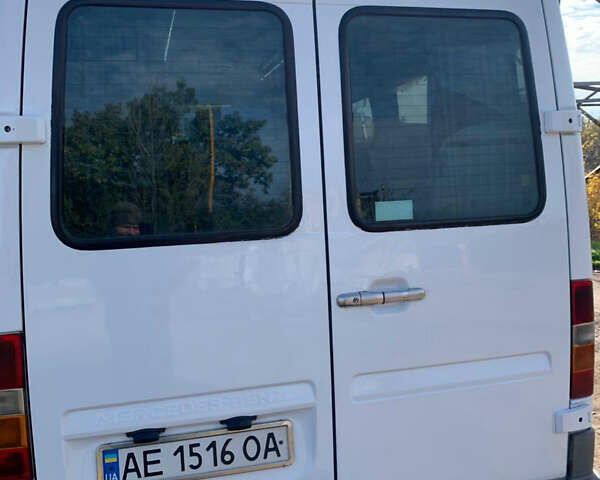 Белый Мерседес Sprinter, объемом двигателя 2.87 л и пробегом 351 тыс. км за 10200 $, фото 4 на Automoto.ua