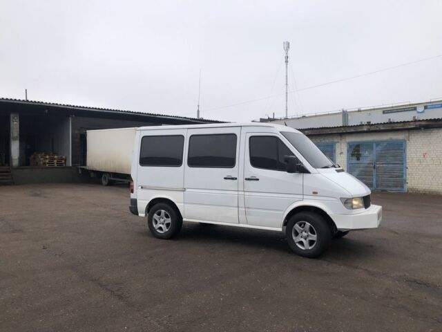 Белый Мерседес Sprinter, объемом двигателя 2.9 л и пробегом 300 тыс. км за 6000 $, фото 6 на Automoto.ua