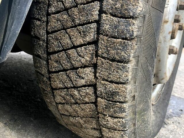 Белый Мерседес Sprinter, объемом двигателя 2.3 л и пробегом 258 тыс. км за 3499 $, фото 7 на Automoto.ua