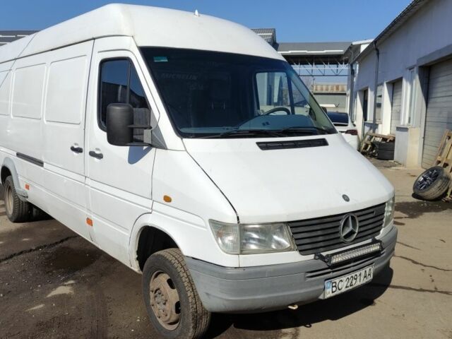 Белый Мерседес Sprinter, объемом двигателя 2.9 л и пробегом 850 тыс. км за 9500 $, фото 4 на Automoto.ua