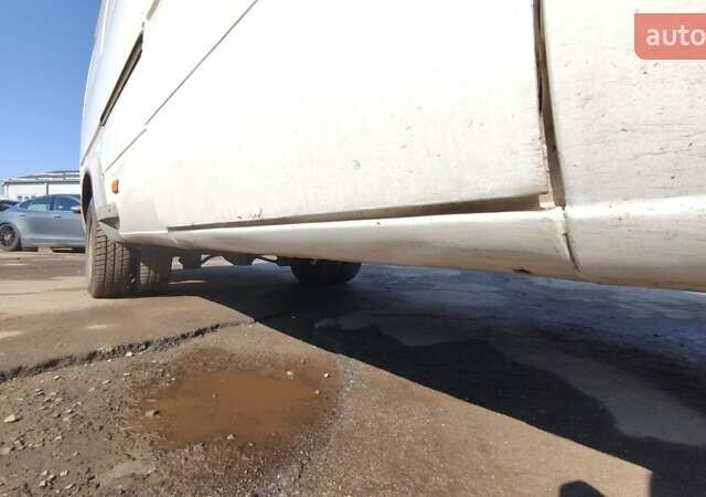 Белый Мерседес Sprinter, объемом двигателя 2.87 л и пробегом 878 тыс. км за 9100 $, фото 16 на Automoto.ua