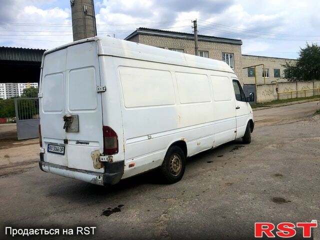 Белый Мерседес Sprinter, объемом двигателя 2.3 л и пробегом 258 тыс. км за 3499 $, фото 4 на Automoto.ua