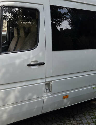 Білий Мерседес Sprinter, об'ємом двигуна 2.9 л та пробігом 710 тис. км за 8000 $, фото 2 на Automoto.ua