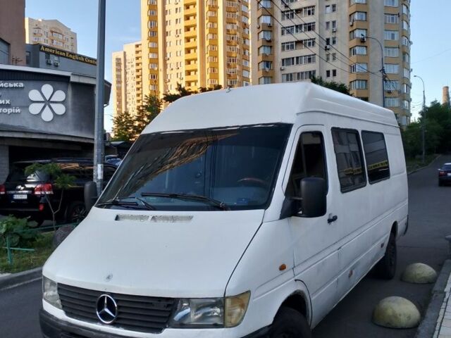 Мерседес Sprinter 1998 у Макарове на Automoto.ua Білий Мерседес Sprinter, об'ємом двигуна 2.9 л та пробігом 427 тис. км за 7500 $, фото 3 на Automoto.ua