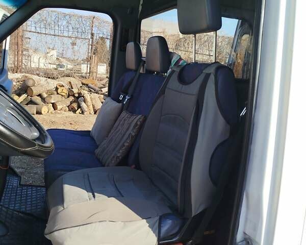 Белый Мерседес Sprinter, объемом двигателя 2.87 л и пробегом 367 тыс. км за 5000 $, фото 12 на Automoto.ua