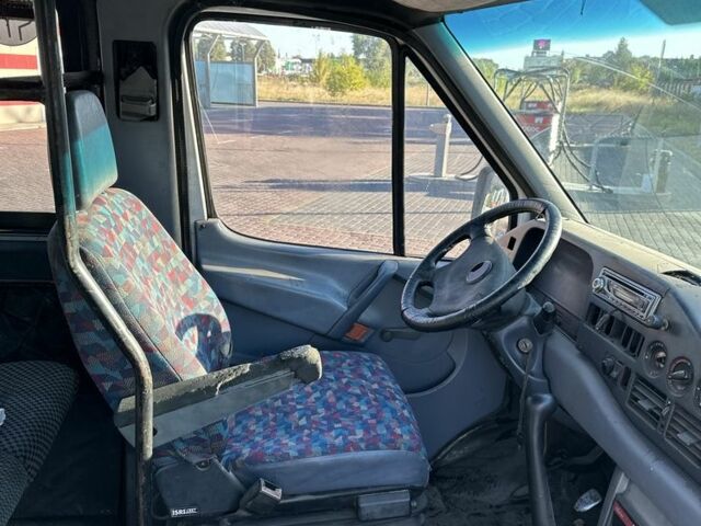 Белый Мерседес Sprinter, объемом двигателя 2.9 л и пробегом 150 тыс. км за 2600 $, фото 8 на Automoto.ua