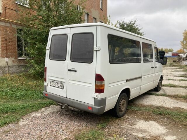 Белый Мерседес Sprinter, объемом двигателя 0 л и пробегом 400 тыс. км за 4500 $, фото 4 на Automoto.ua