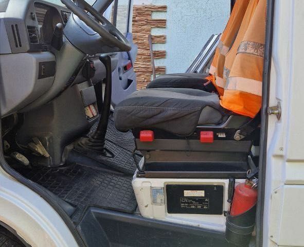 Белый Мерседес Sprinter, объемом двигателя 2.9 л и пробегом 100 тыс. км за 10800 $, фото 11 на Automoto.ua