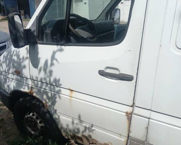 Белый Мерседес Sprinter, объемом двигателя 2.87 л и пробегом 700 тыс. км за 3200 $, фото 8 на Automoto.ua