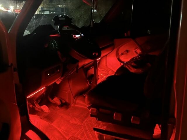 Мерседес Sprinter 1998 у Макарове на Automoto.ua Білий Мерседес Sprinter, об'ємом двигуна 2.9 л та пробігом 427 тис. км за 7500 $, фото 1 на Automoto.ua