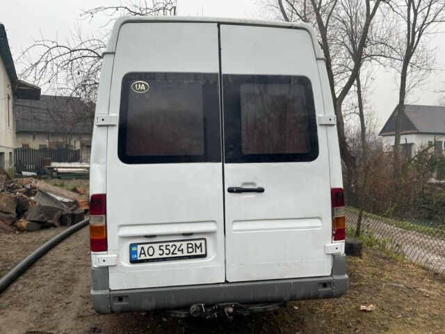 Белый Мерседес Sprinter, объемом двигателя 2.9 л и пробегом 355 тыс. км за 5999 $, фото 1 на Automoto.ua