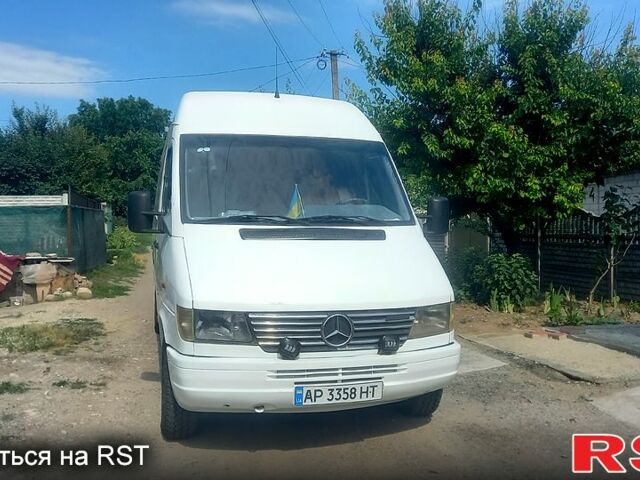 Белый Мерседес Sprinter, объемом двигателя 2.9 л и пробегом 1 тыс. км за 7500 $, фото 2 на Automoto.ua