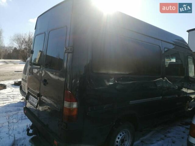 Белый Мерседес Sprinter, объемом двигателя 2.9 л и пробегом 350 тыс. км за 5200 $, фото 5 на Automoto.ua