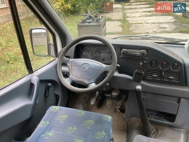 Білий Мерседес Sprinter, об'ємом двигуна 0 л та пробігом 450 тис. км за 4500 $, фото 15 на Automoto.ua