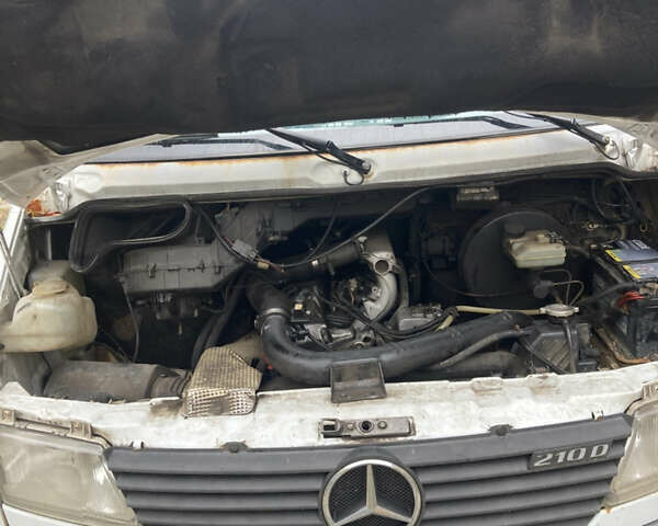 Білий Мерседес Sprinter, об'ємом двигуна 0 л та пробігом 450 тис. км за 4500 $, фото 18 на Automoto.ua