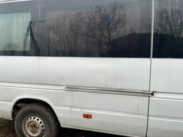 Белый Мерседес Sprinter, объемом двигателя 2.9 л и пробегом 355 тыс. км за 5999 $, фото 4 на Automoto.ua