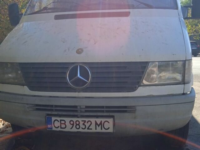 Білий Мерседес Sprinter, об'ємом двигуна 2 л та пробігом 356 тис. км за 2044 $, фото 2 на Automoto.ua