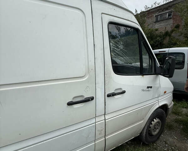 Білий Мерседес Sprinter, об'ємом двигуна 2.9 л та пробігом 560 тис. км за 3499 $, фото 14 на Automoto.ua