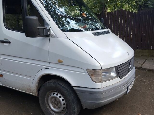 Белый Мерседес Sprinter, объемом двигателя 2.9 л и пробегом 355 тыс. км за 5300 $, фото 9 на Automoto.ua