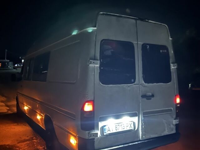 Мерседес Sprinter 1998 у Макарове на Automoto.ua Білий Мерседес Sprinter, об'ємом двигуна 2.9 л та пробігом 427 тис. км за 7500 $, фото 19 на Automoto.ua